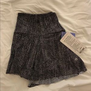 NWT Lululemon Lost in Pace Skirt